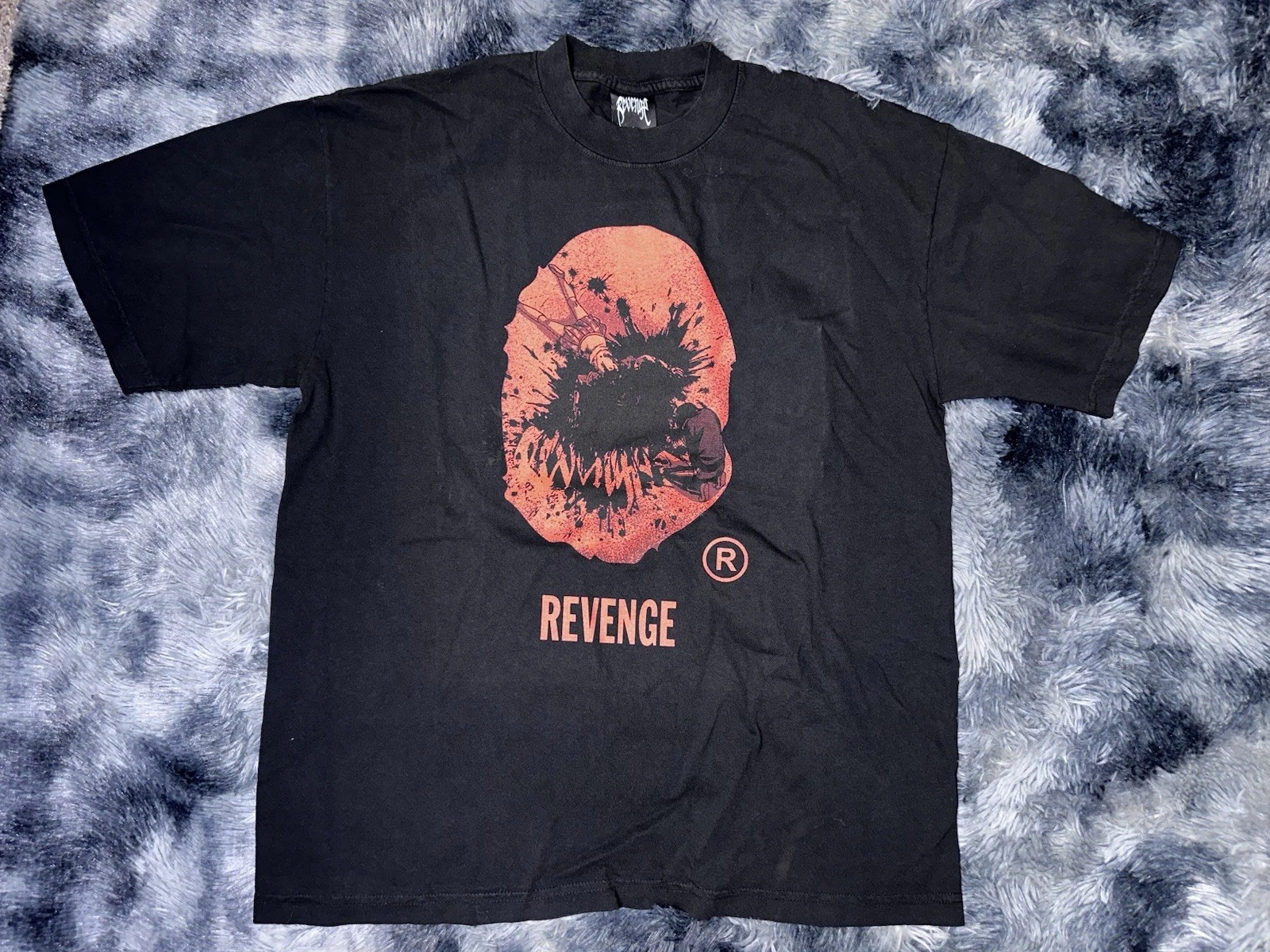 Revenge Baesta Tee Red